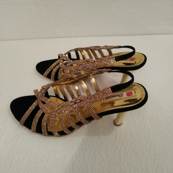 Shoes - Picture 1 of 6